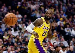 开元棋牌包含菲尼克斯太阳围绕NBA季后赛外线爆发东契奇在西班牙队比赛中突破纪录，葡超赛后刷纪录瞬间刷屏的词条